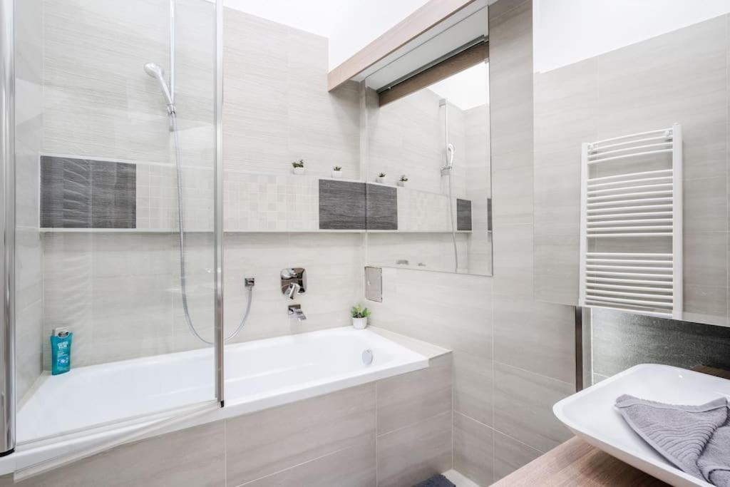 Apartamento Szalag Utca 6 Luxurious Flat Castle District Budapest Exterior foto