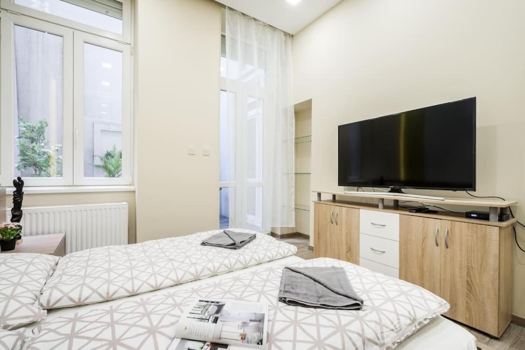 Apartamento Szalag Utca 6 Luxurious Flat Castle District Budapest Exterior foto